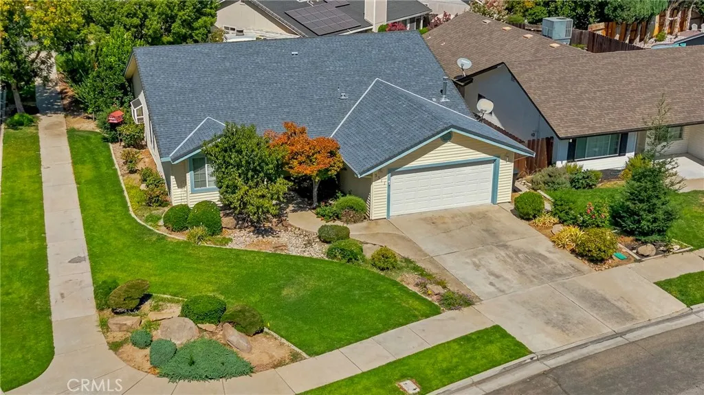 main property photo 7