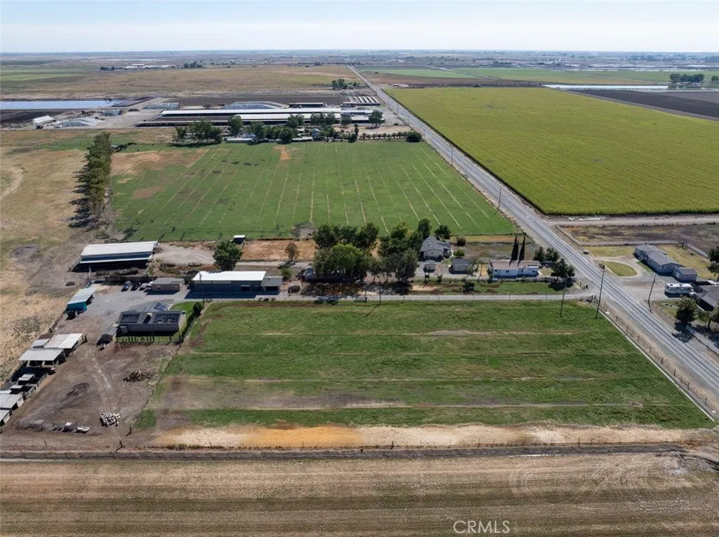 main property photo 49