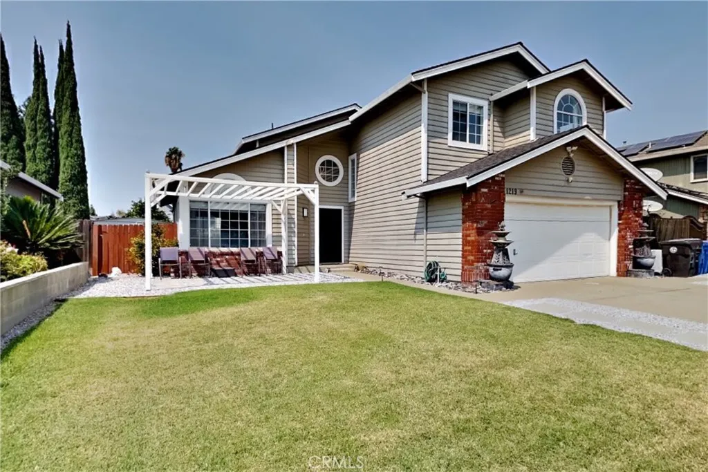 main property photo 1