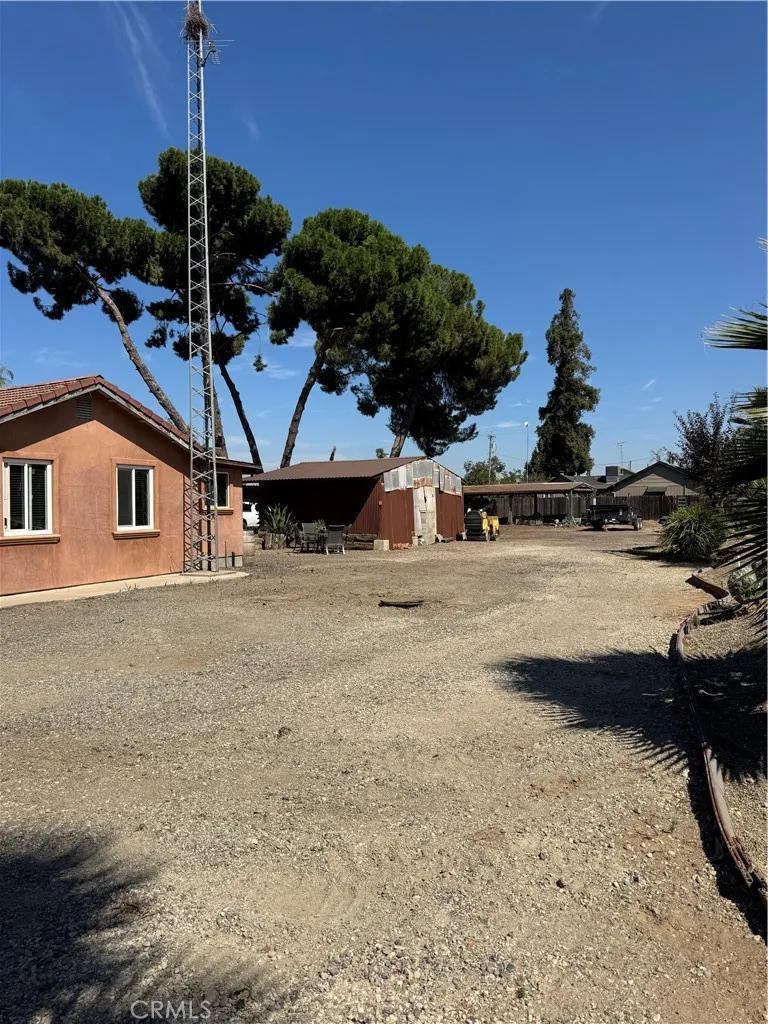 main property photo 11