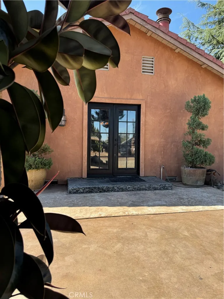 main property photo 13
