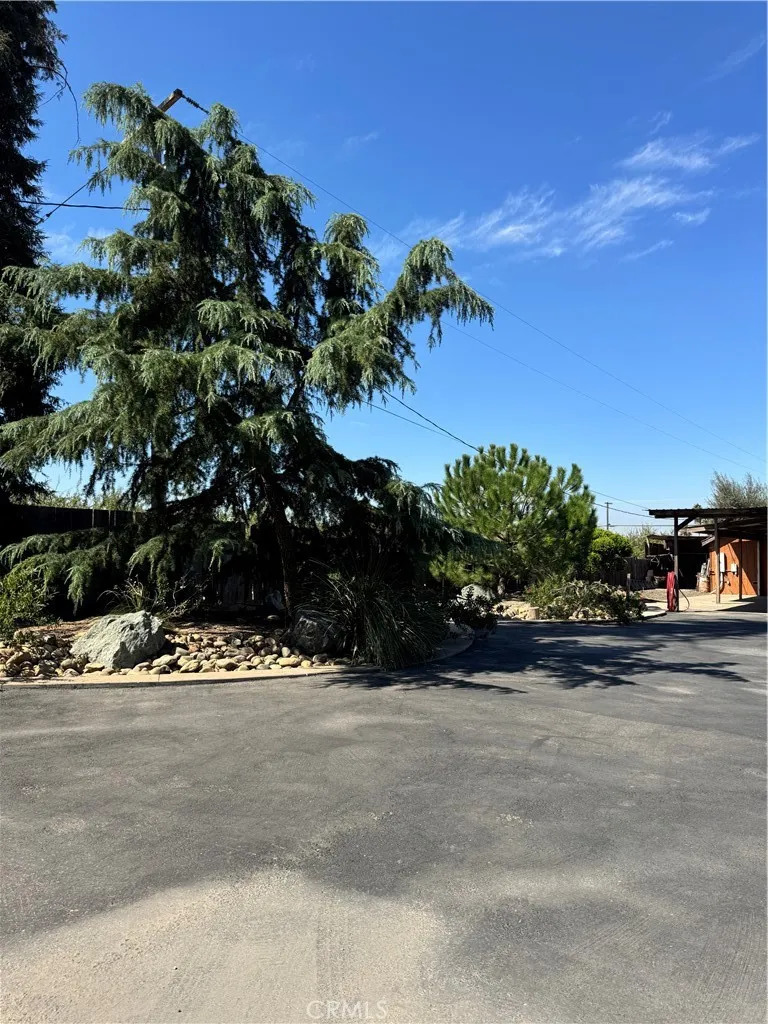 main property photo 34