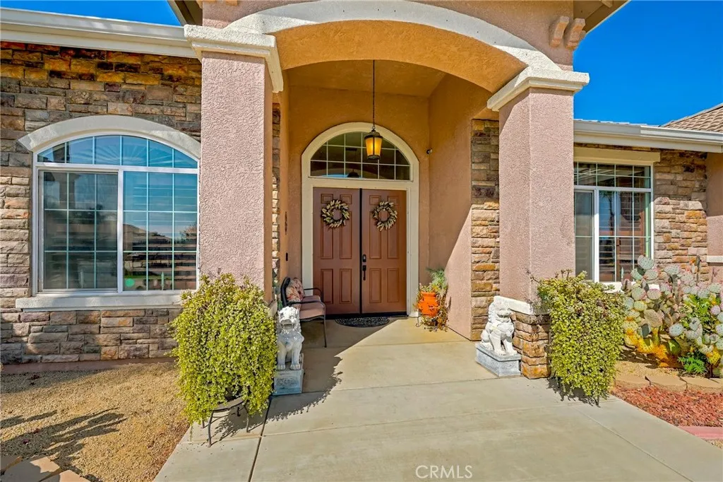 main property photo 17