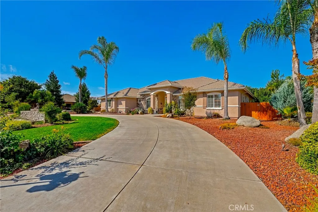 main property photo 4