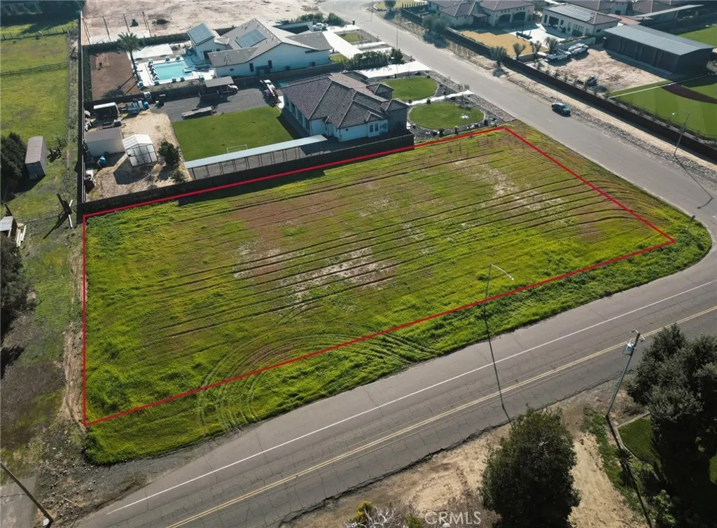 main property photo 2