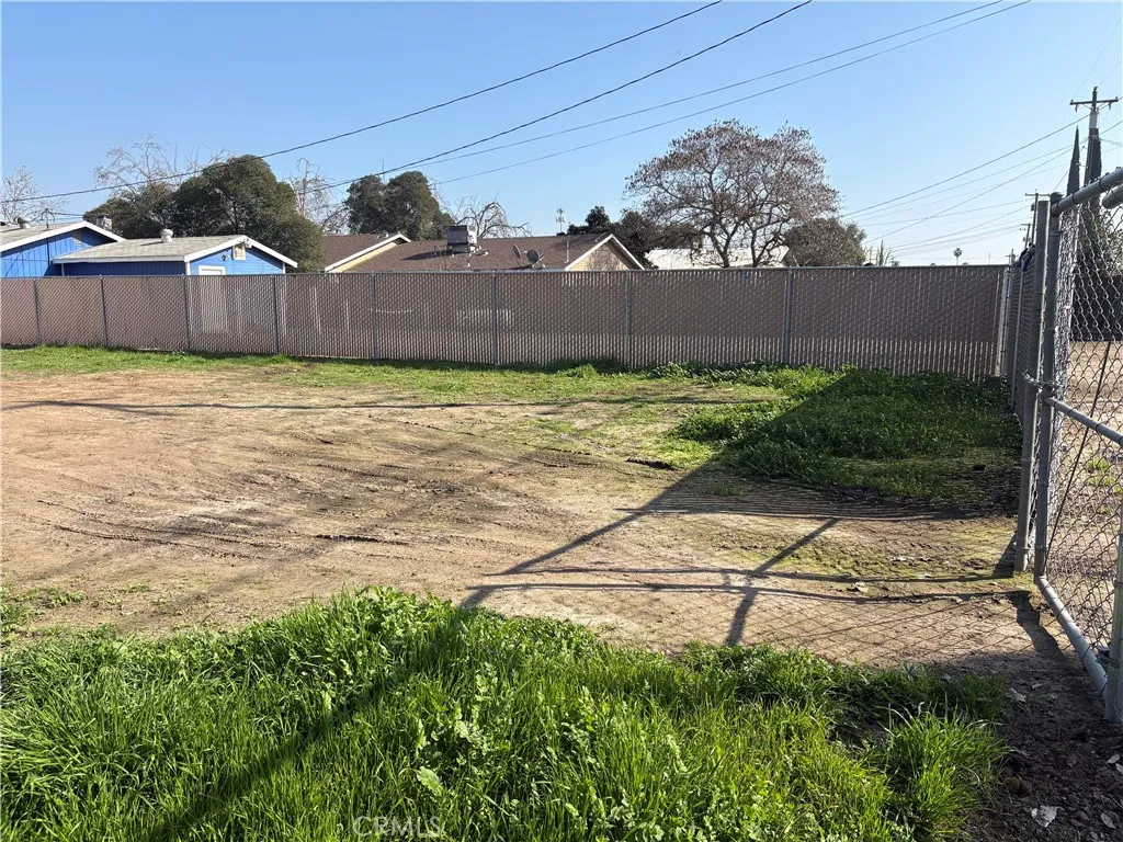 main property photo 10
