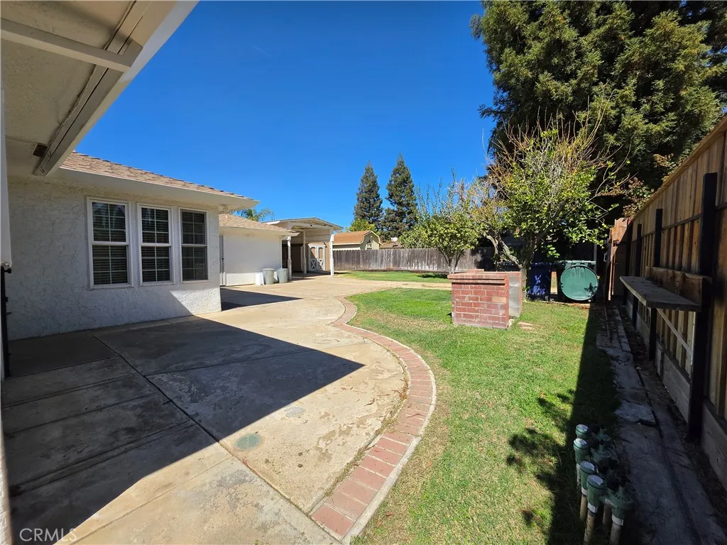 main property photo 24