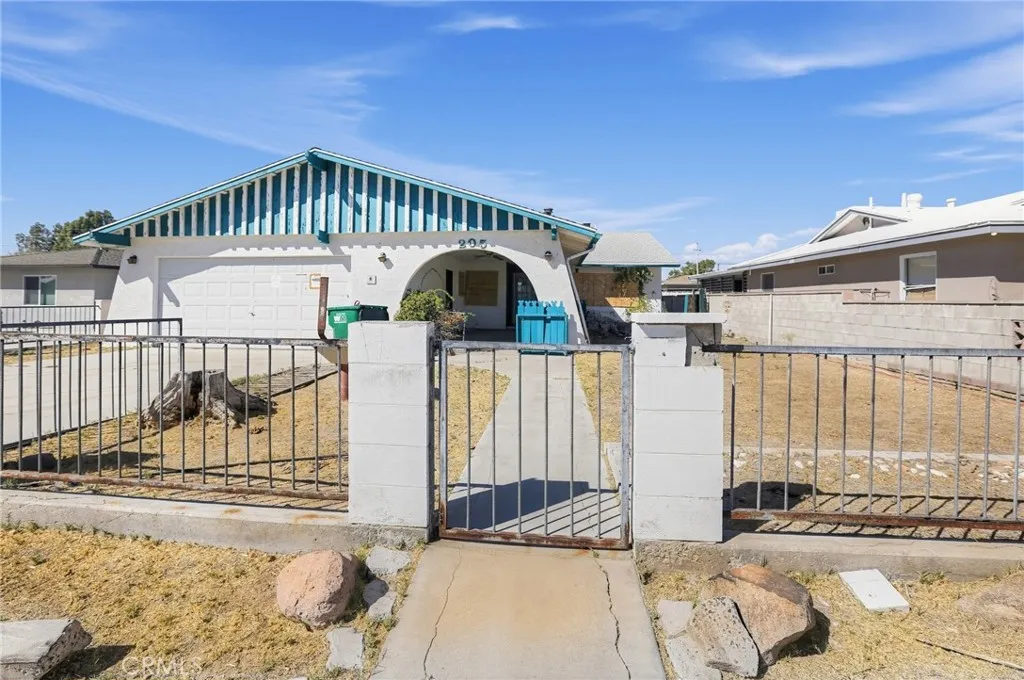 main property photo 2