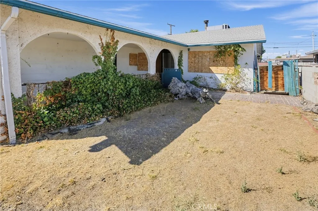 main property photo 4