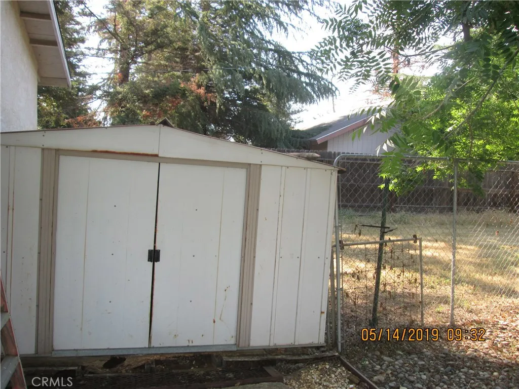 main property photo 39