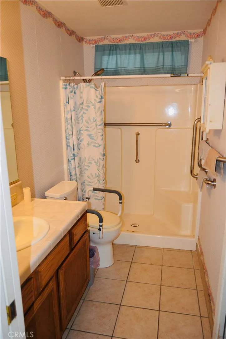 main property photo 65