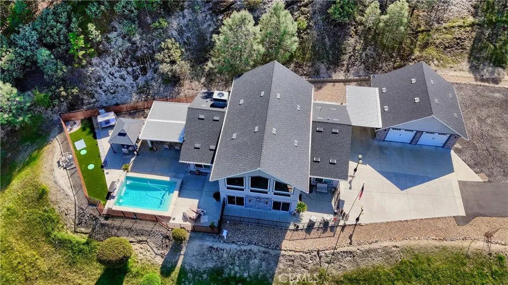 main property photo 54