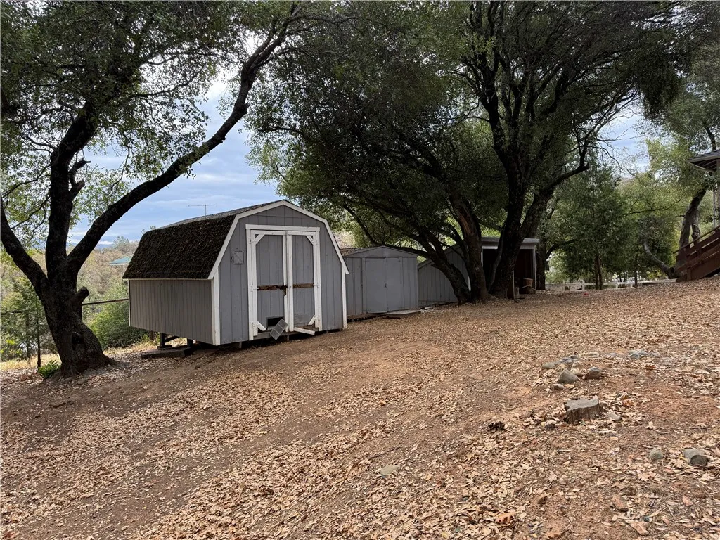 main property photo 45