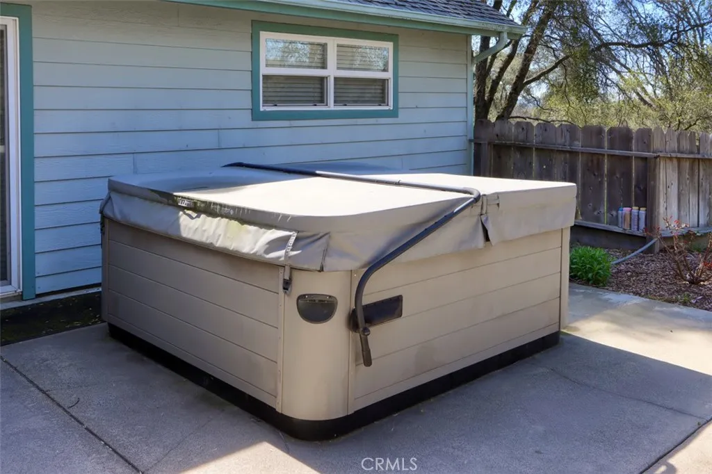 main property photo 26