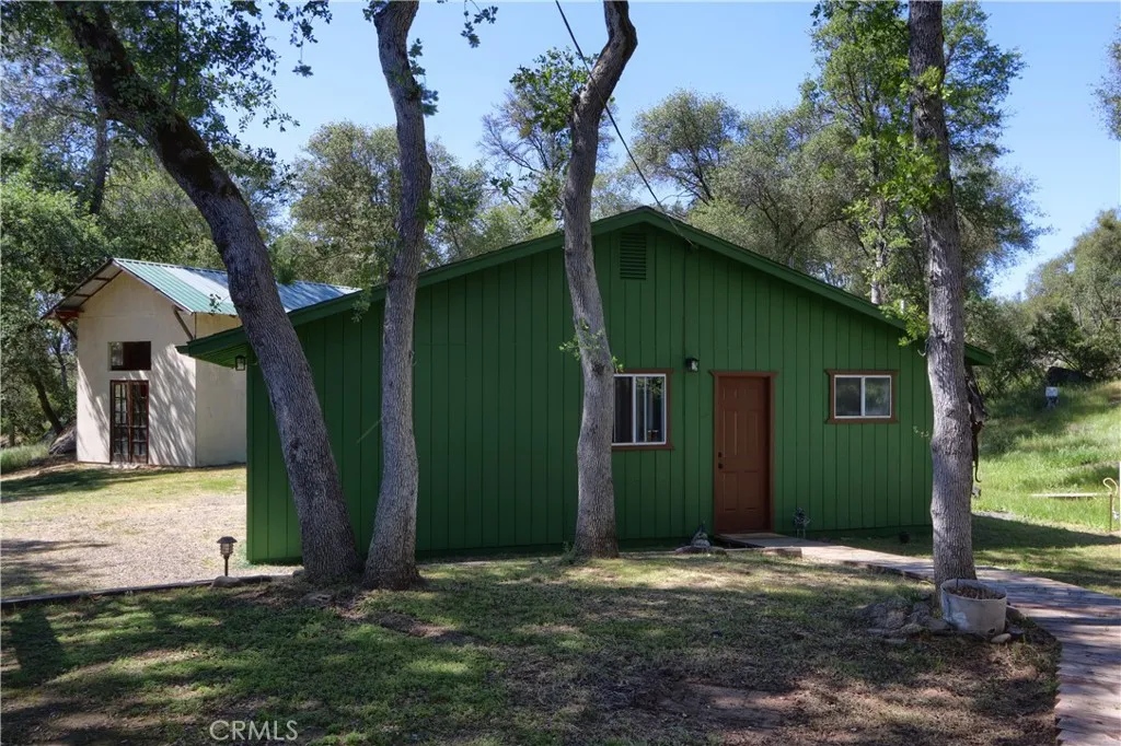 main property photo 43
