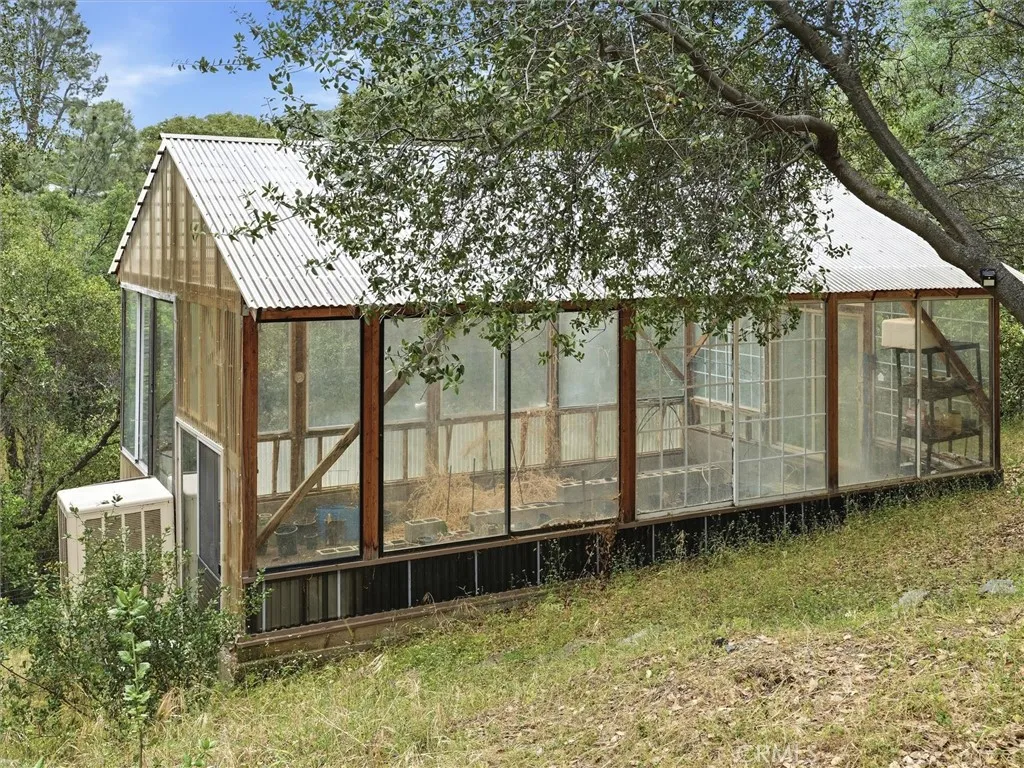main property photo 36