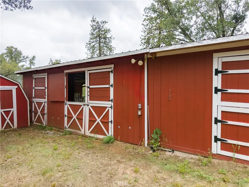 main property photo 43
