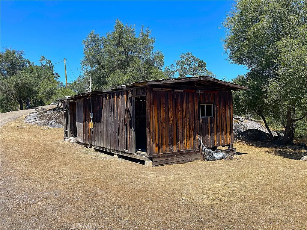 main property photo 34