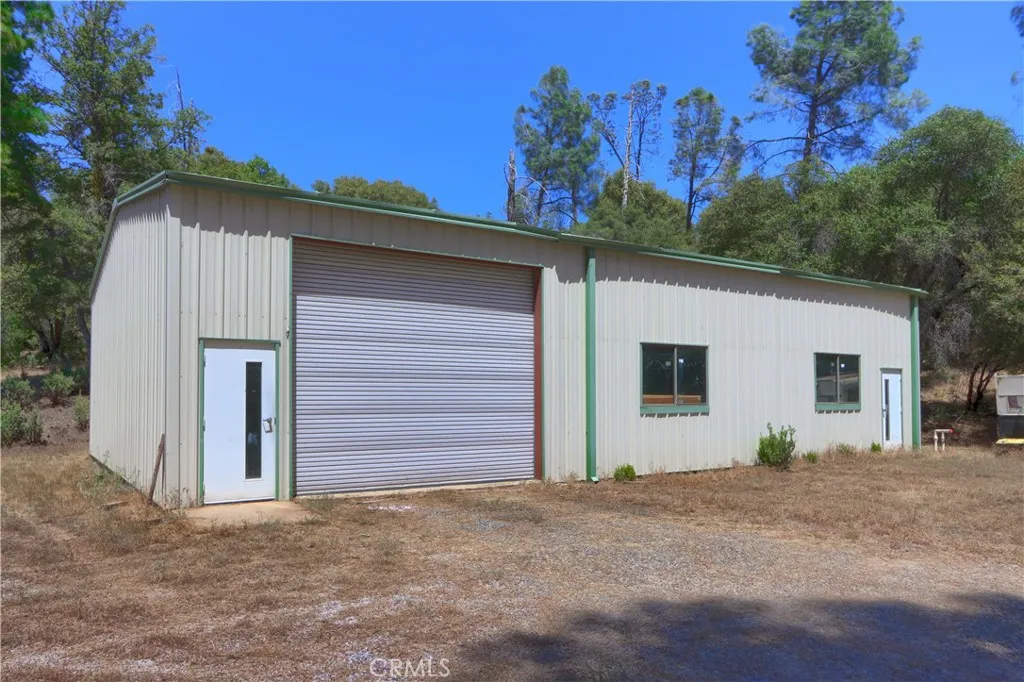 main property photo 41
