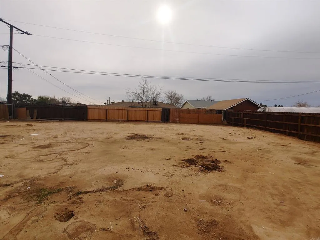 main property photo 20
