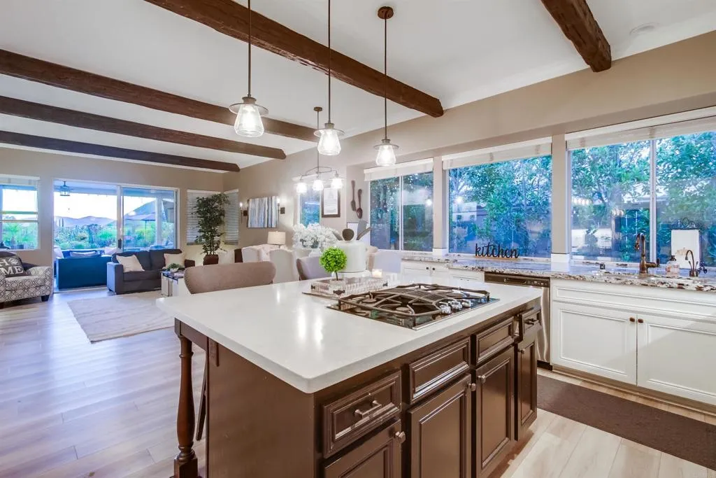 property viewer photo 20