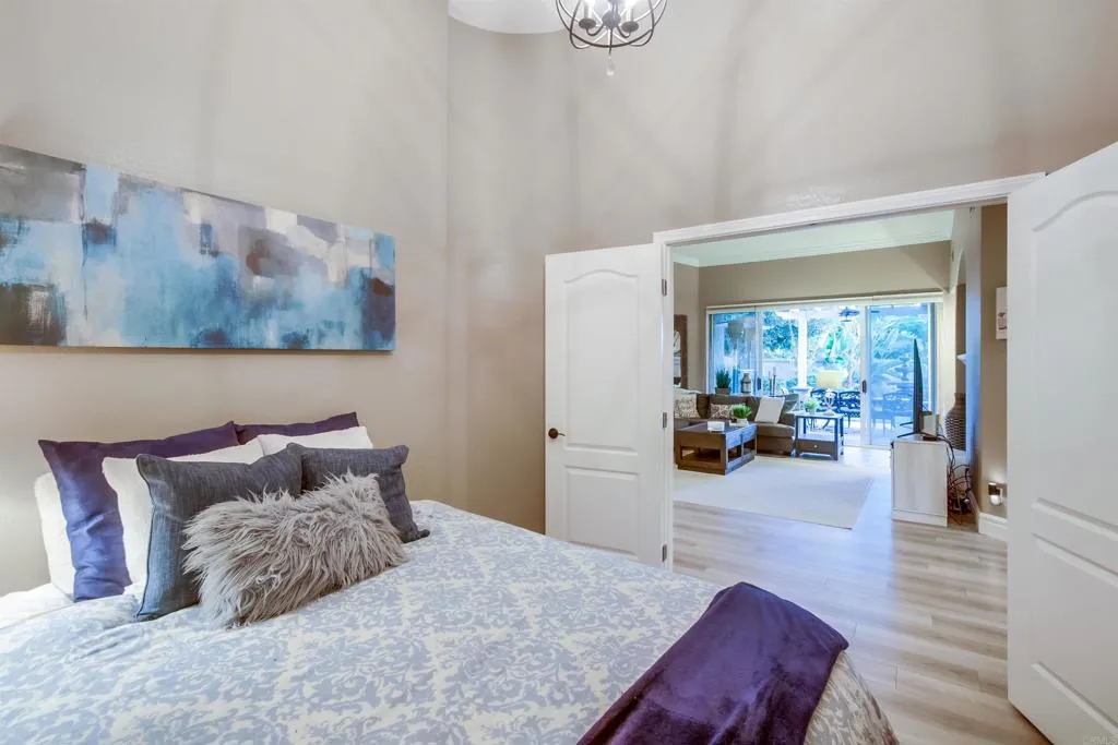 property viewer photo 31