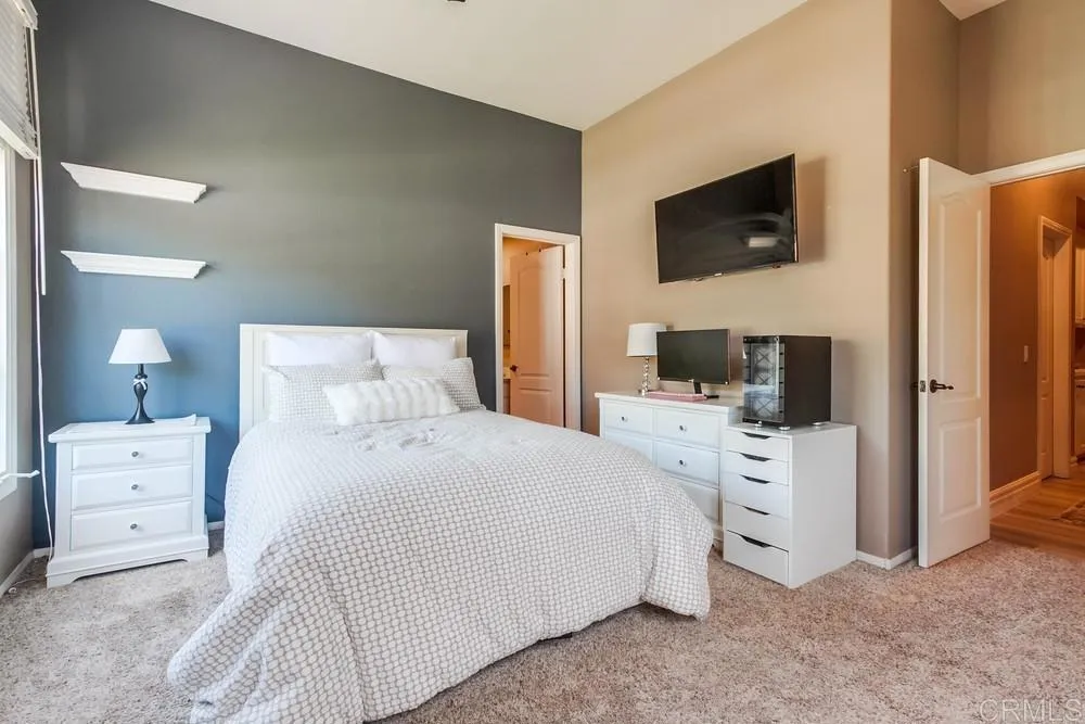 property viewer photo 35