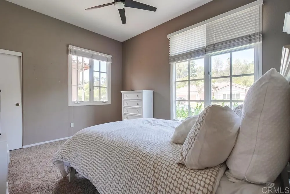 property viewer photo 36