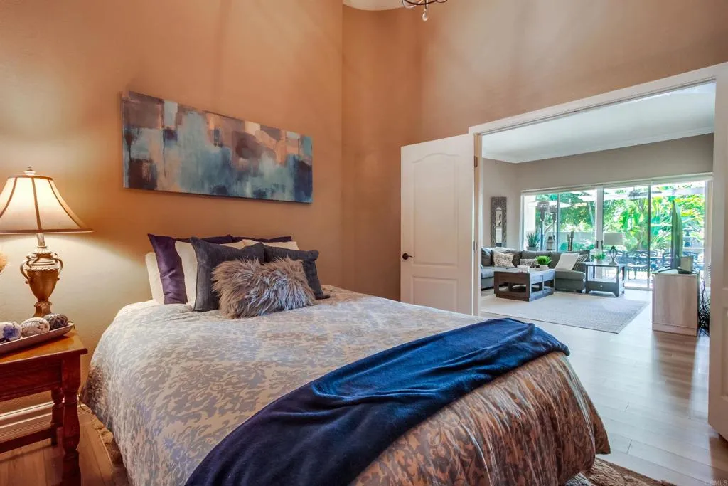 property viewer photo 40