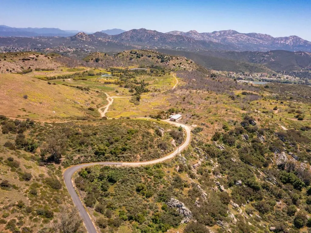 main property photo 7
