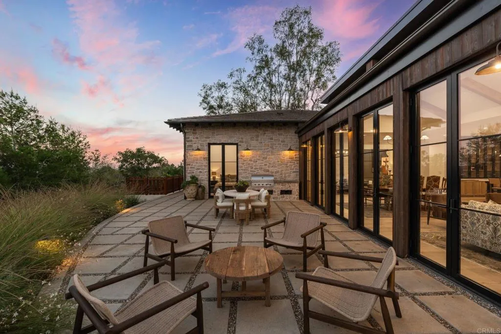 main property photo 45
