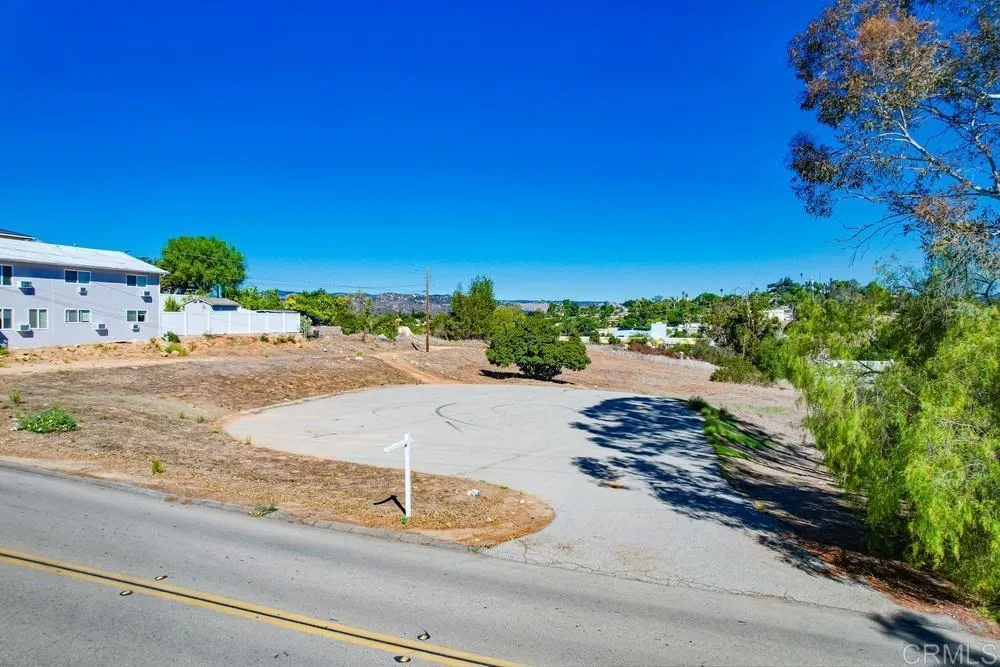 main property photo 42