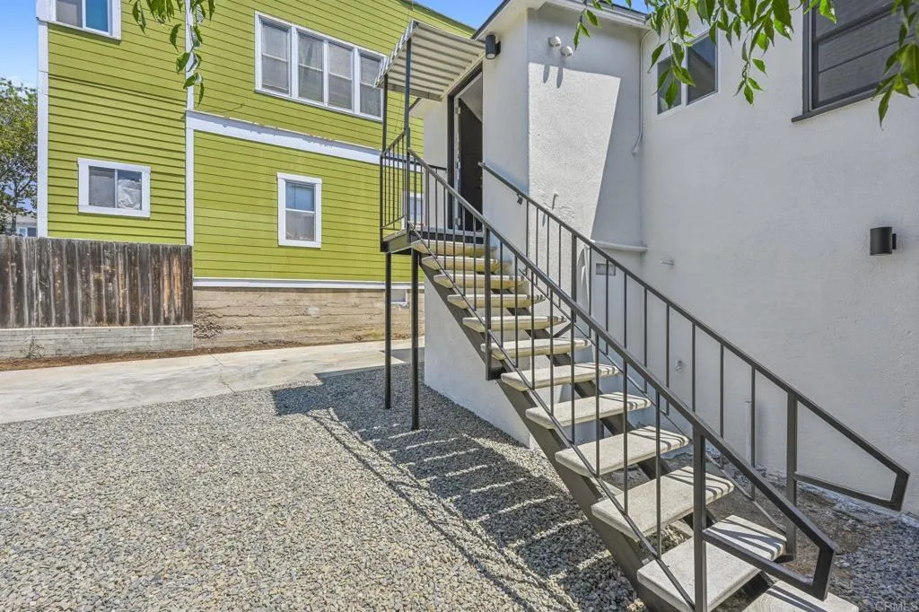 main property photo 15