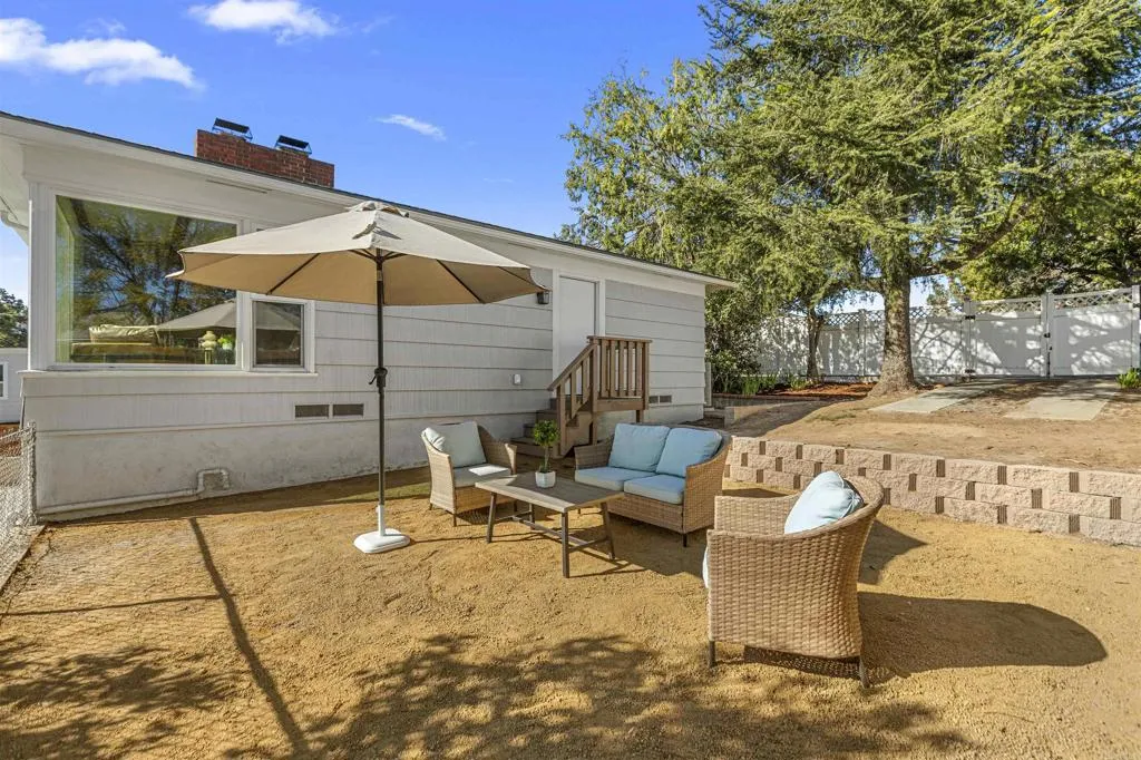 main property photo 68