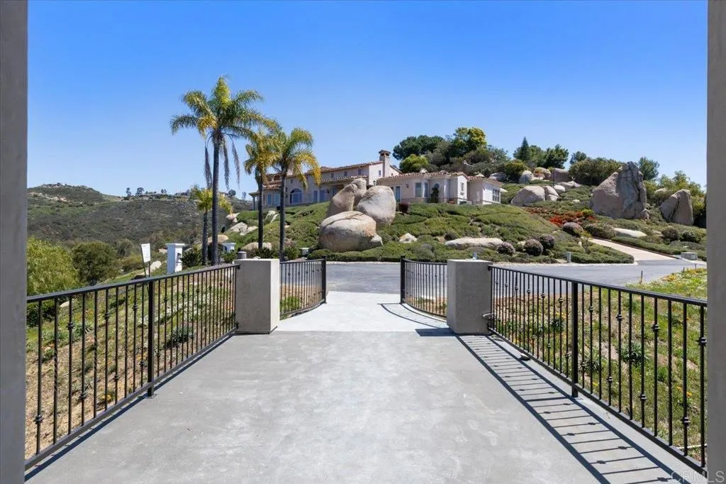 main property photo 34