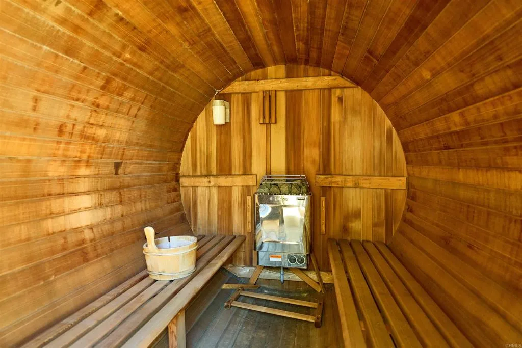main property photo 61