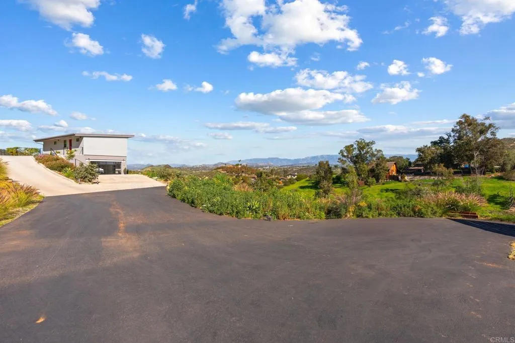 main property photo 51