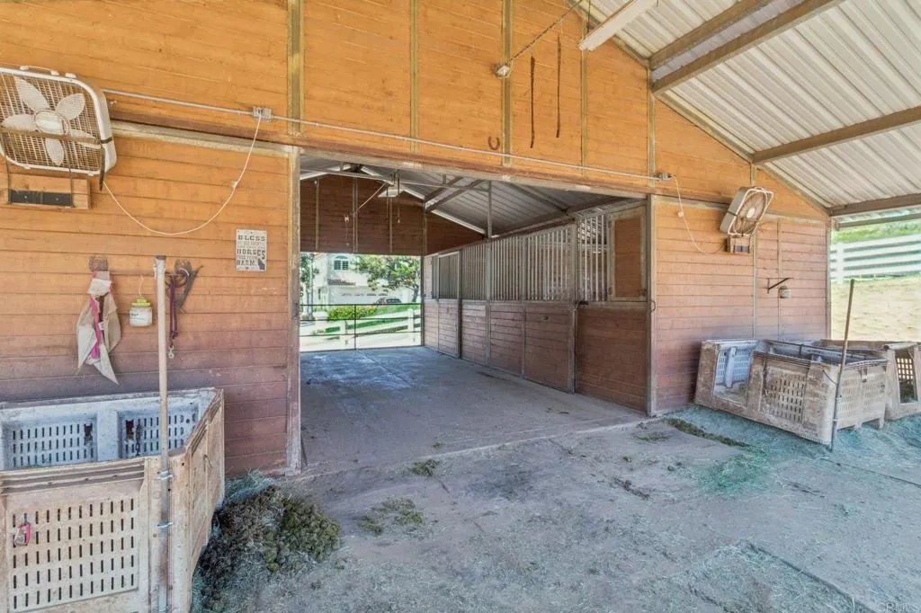 main property photo 44