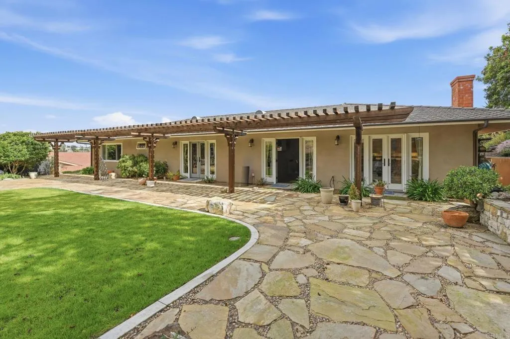 main property photo 44