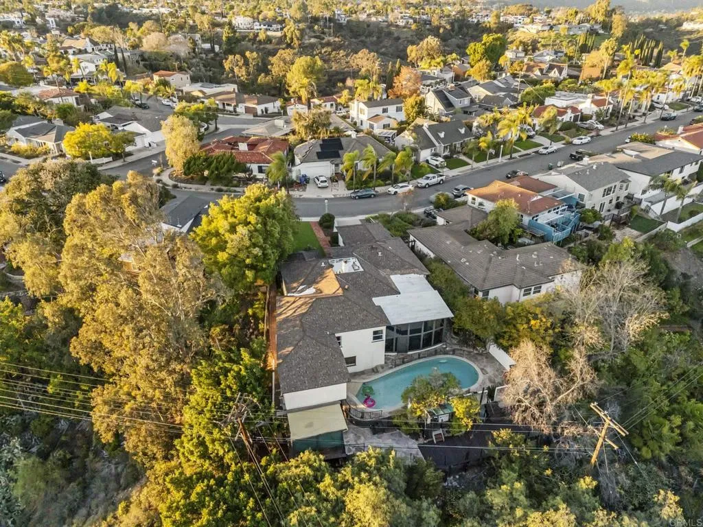 main property photo 51
