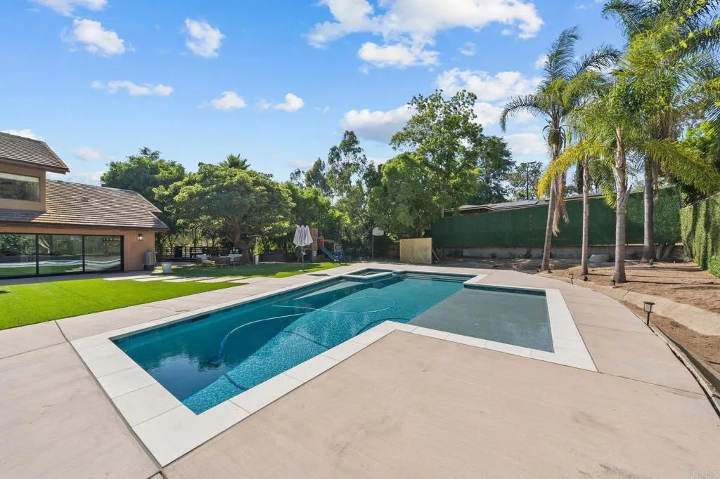 main property photo 53