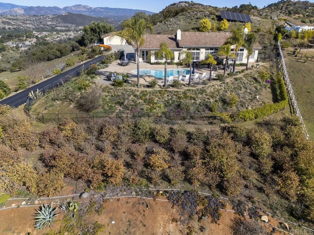 main property photo 50