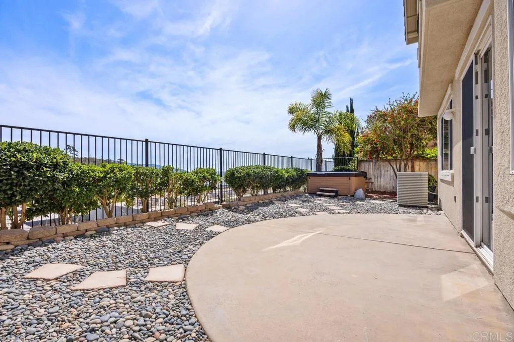 main property photo 33