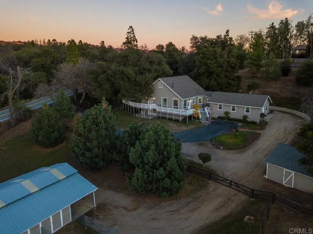 main property photo 45