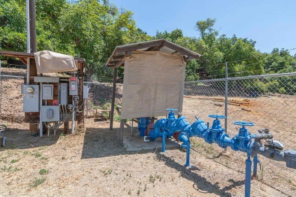 main property photo 19