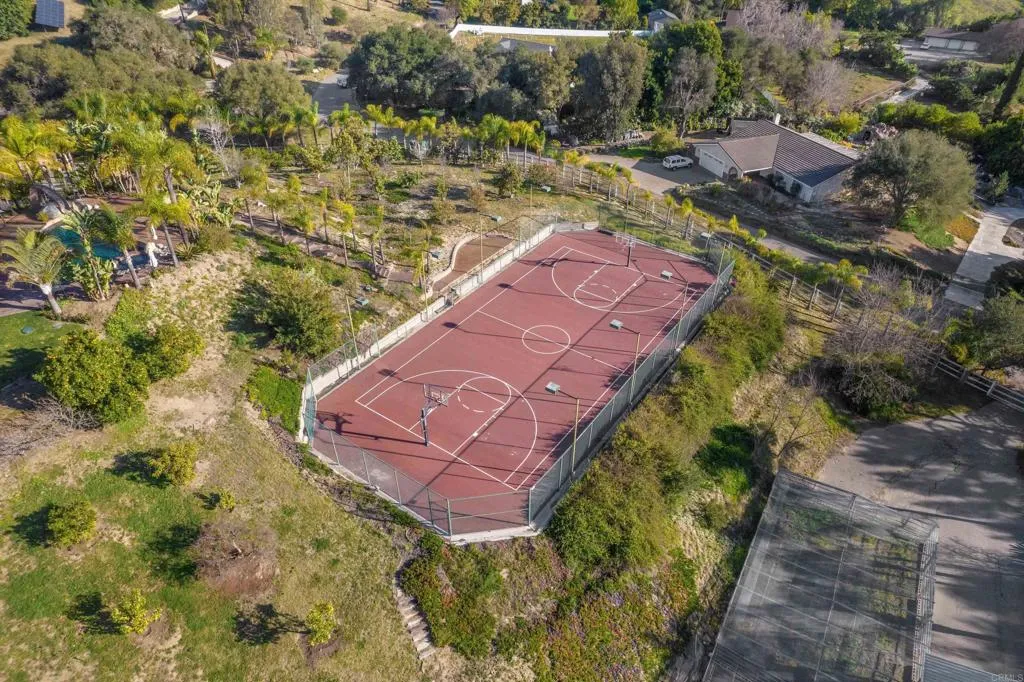 main property photo 48