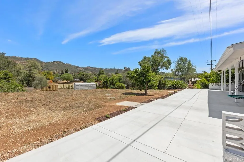 main property photo 30