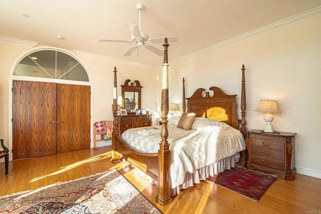 main property photo 22