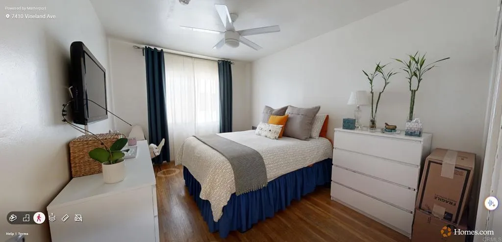 main property photo 14
