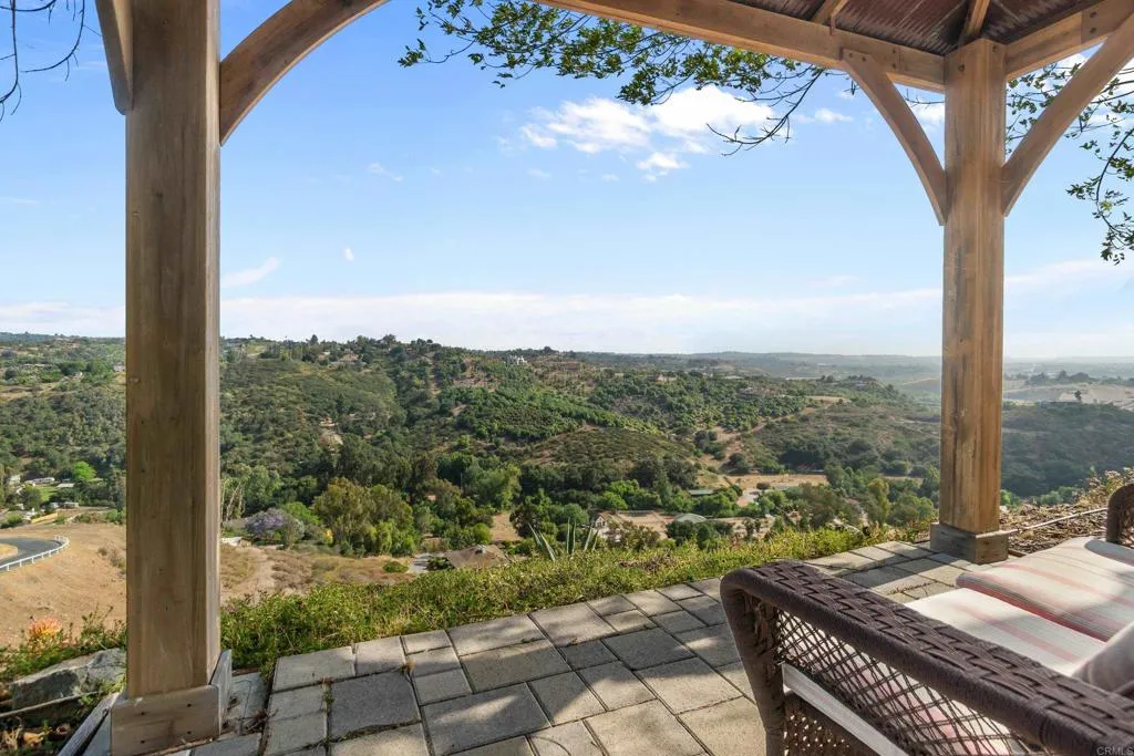 main property photo 62